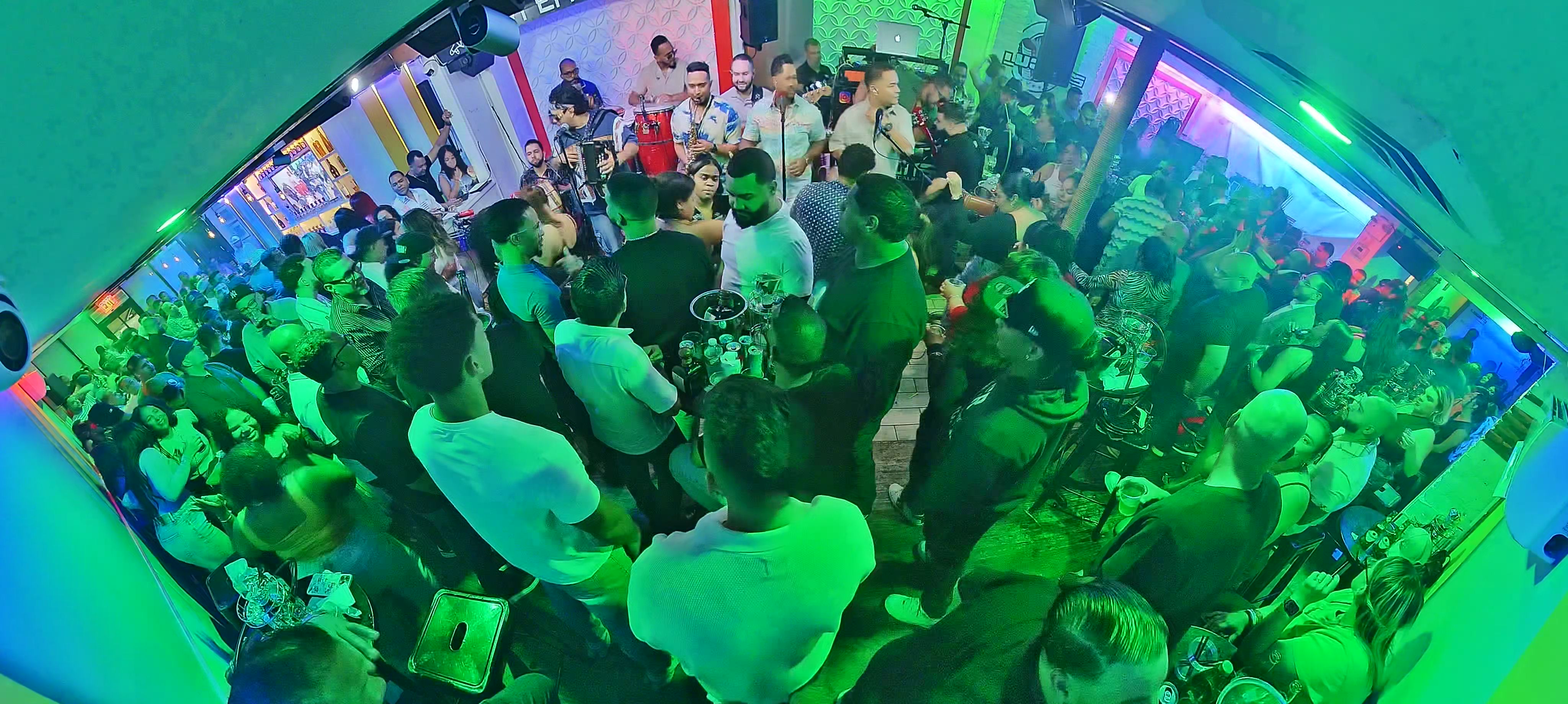 Live Tipico band playing at Lugo Lounge